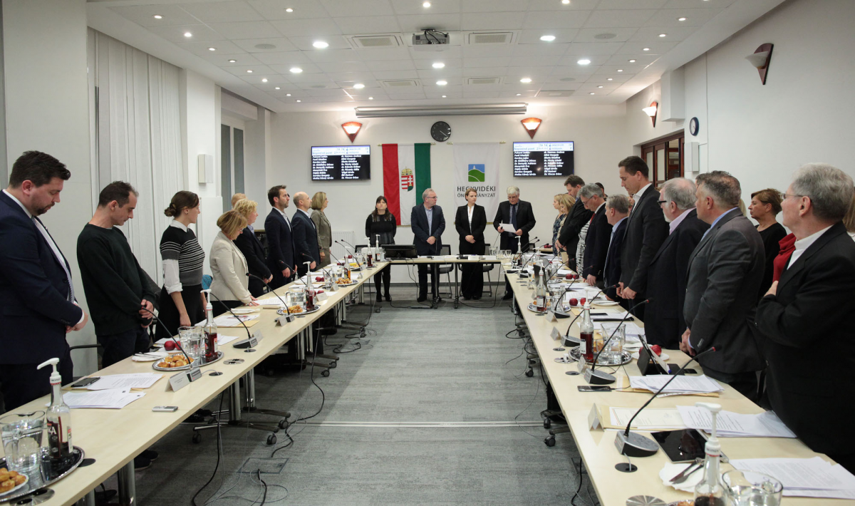 Megalakult az új képviselő-testület Megalakult az új képviselő-testület