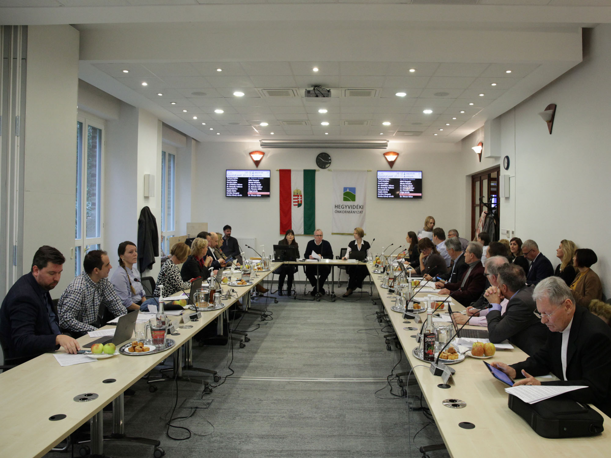 Ülésezett a képviselő-testület Ülésezett a képviselő-testület