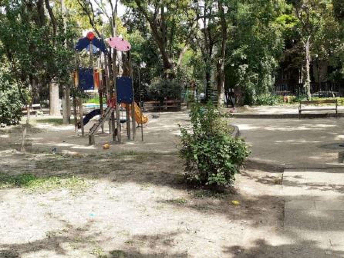 A Hollósy Simon utcai játszótér fejlesztése A Hollósy Simon utcai játszótér fejlesztése