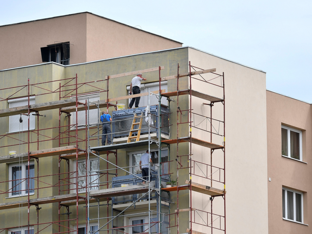 A járvány miatt csúszik a Társasházi Felújítási Pályázat A járvány miatt csúszik a Társasházi Felújítási Pályázat