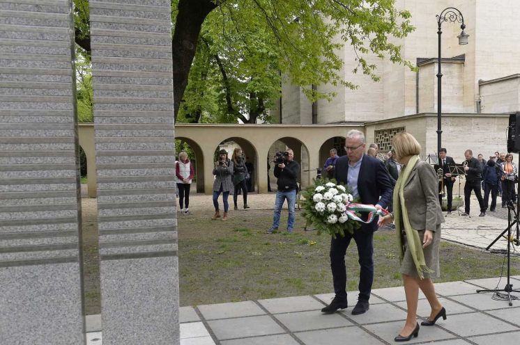 koszoruzas_2 koszoruzas_2