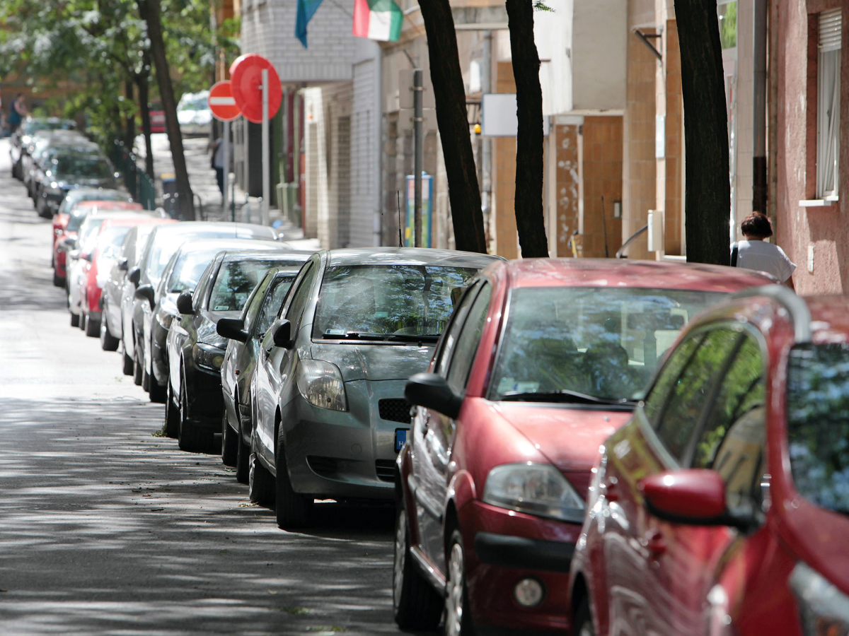 VÁLTOZÁSOK A PARKOLÁSBAN VÁLTOZÁSOK A PARKOLÁSBAN